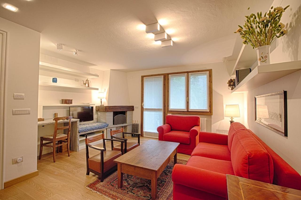 Joivy Superb Apartments For 6 With Mountain View And Garden In Courmayeur Buitenkant foto