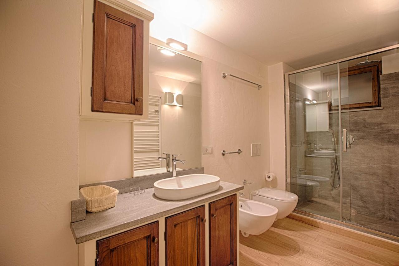 Joivy Superb Apartments For 6 With Mountain View And Garden In Courmayeur Buitenkant foto