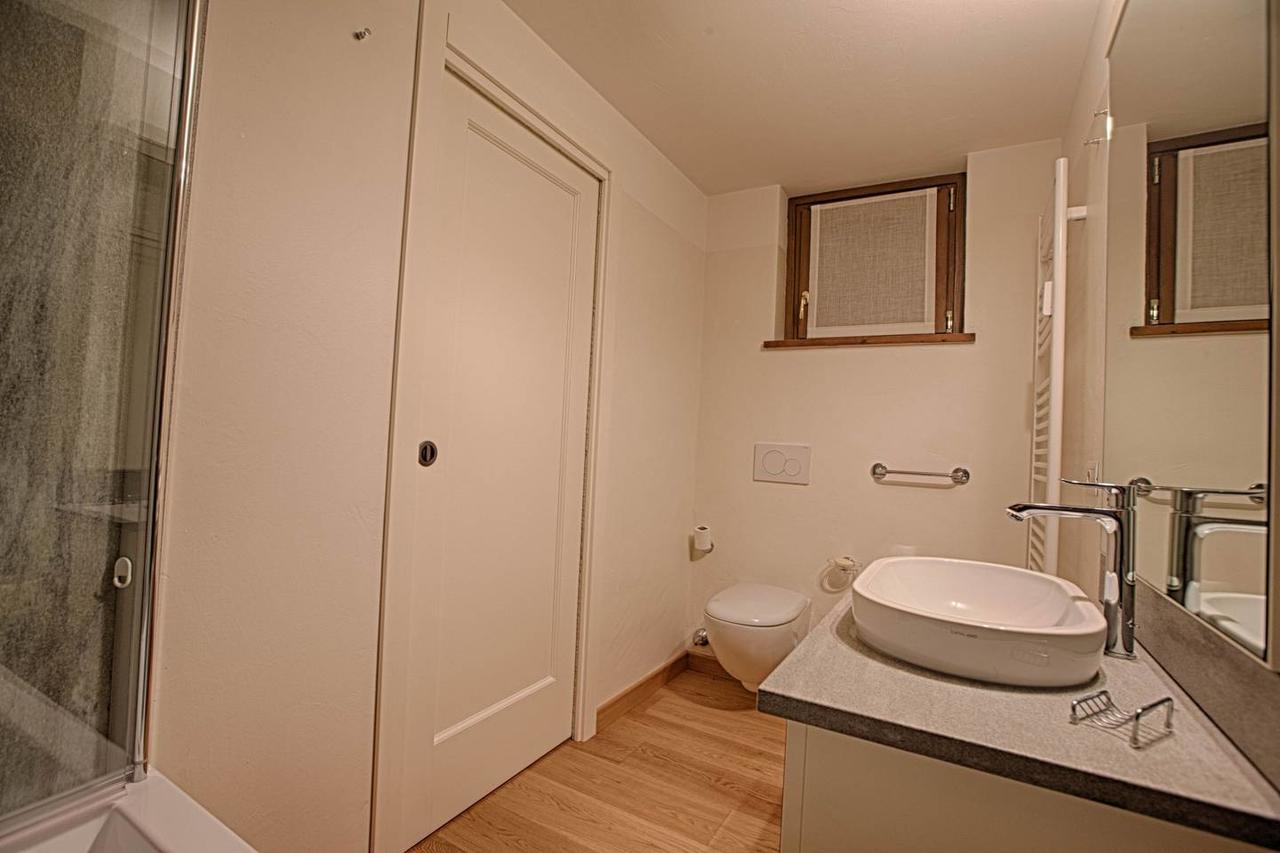 Joivy Superb Apartments For 6 With Mountain View And Garden In Courmayeur Buitenkant foto