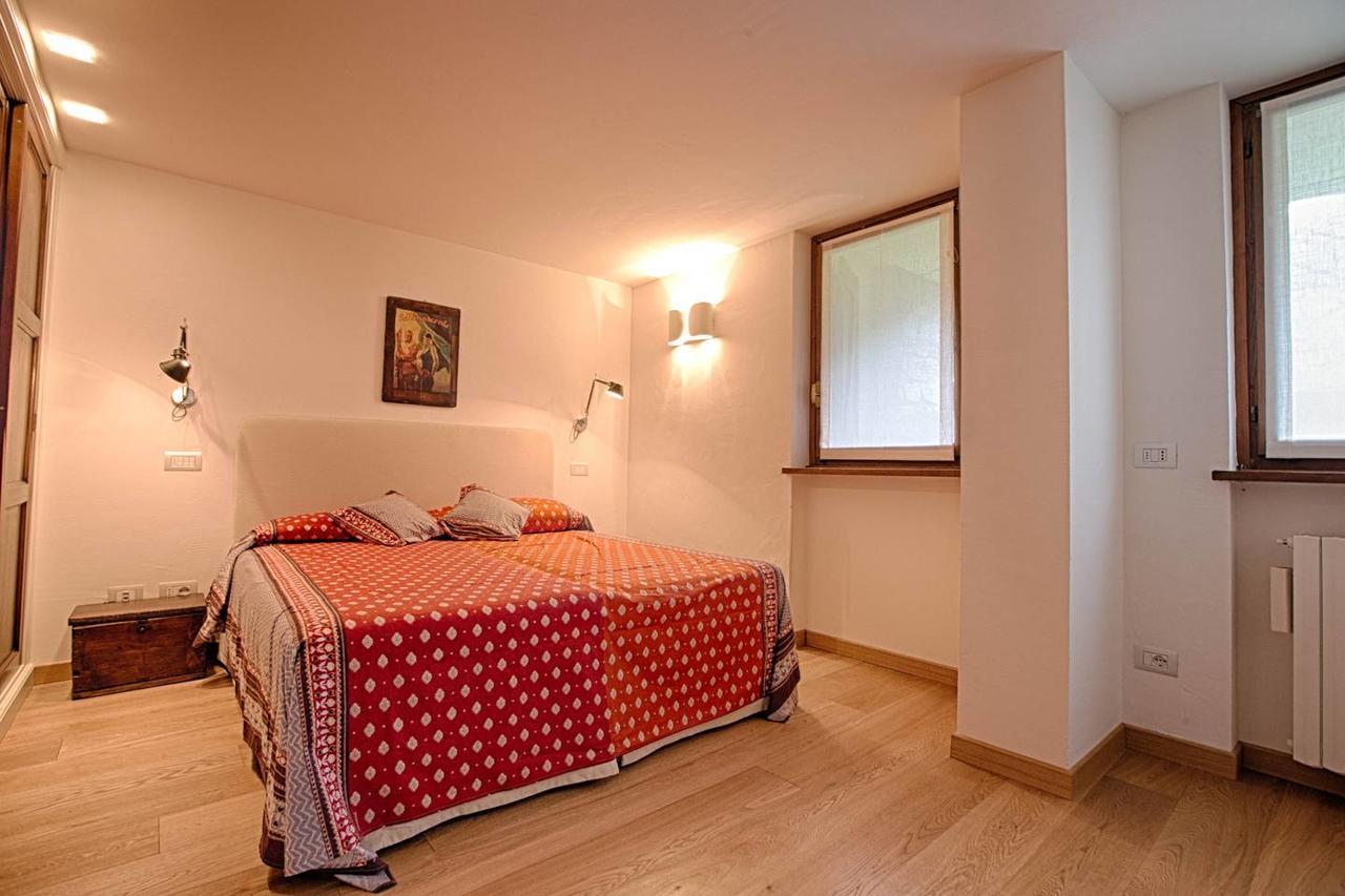 Joivy Superb Apartments For 6 With Mountain View And Garden In Courmayeur Buitenkant foto