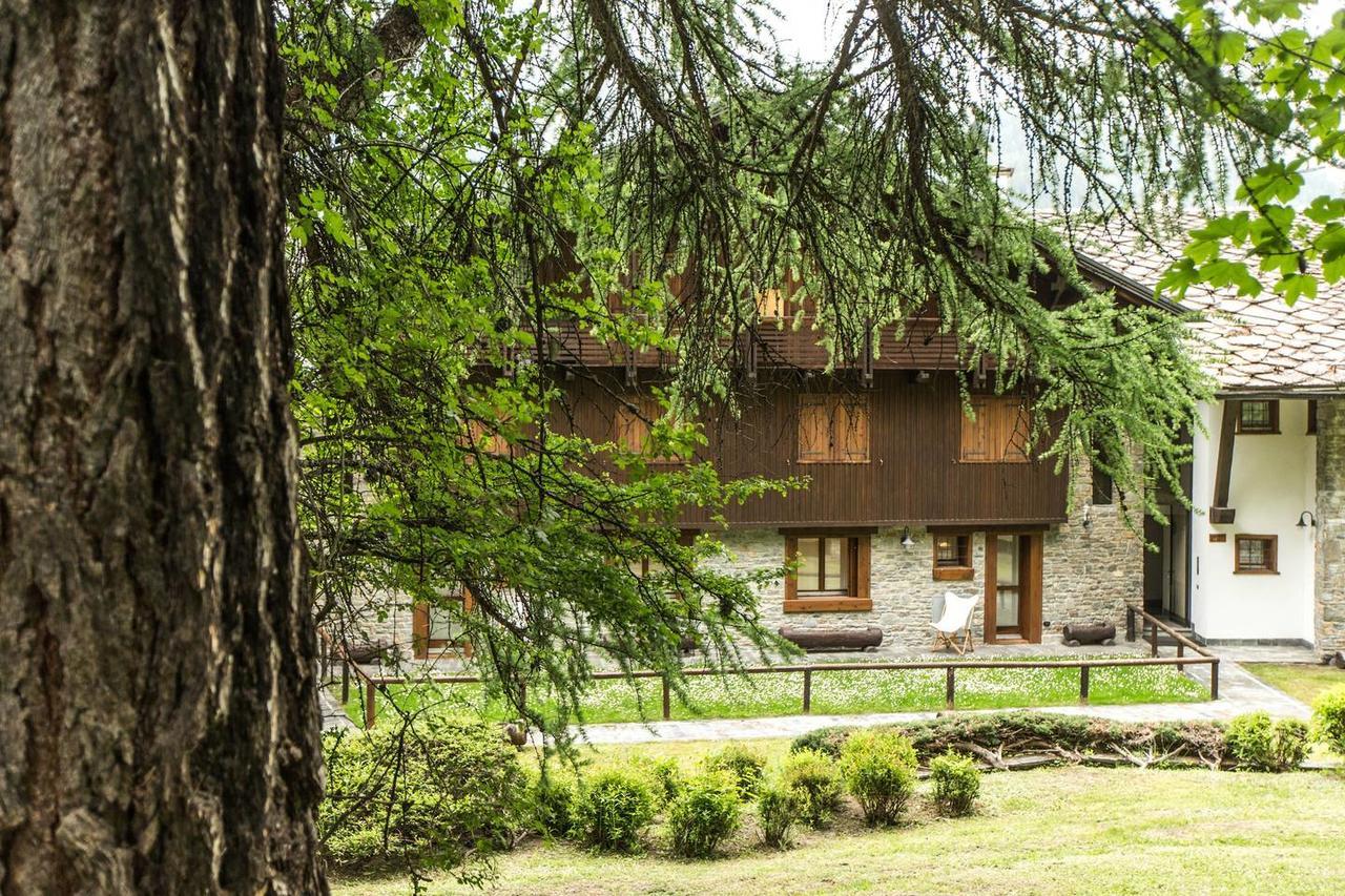 Joivy Superb Apartments For 6 With Mountain View And Garden In Courmayeur Buitenkant foto